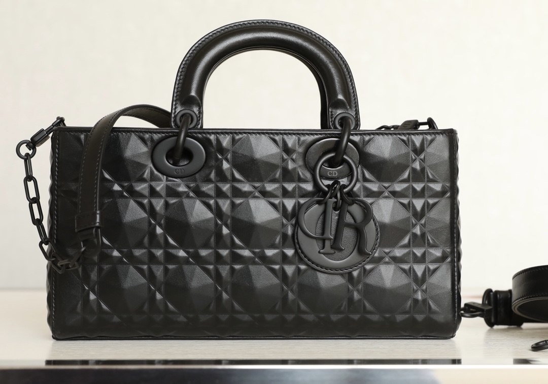 Dior Lady D-Joy is a classic style of the Goliath Bible