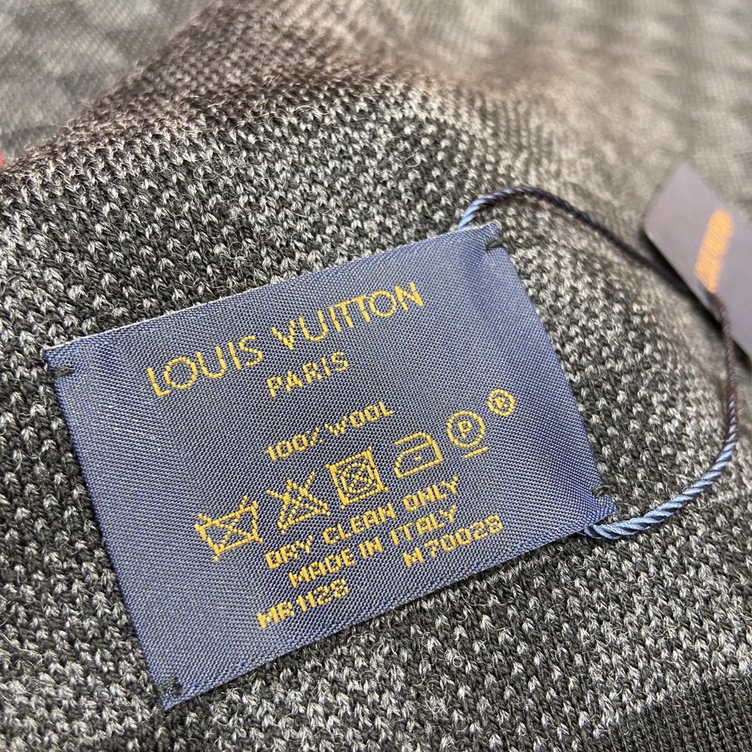 𝐋𝐨𝐮𝐢𝐬 𝐯𝐮𝐢𝐭𝐭𝐨𝐧 Checkered Men's Scarf 100% Wool