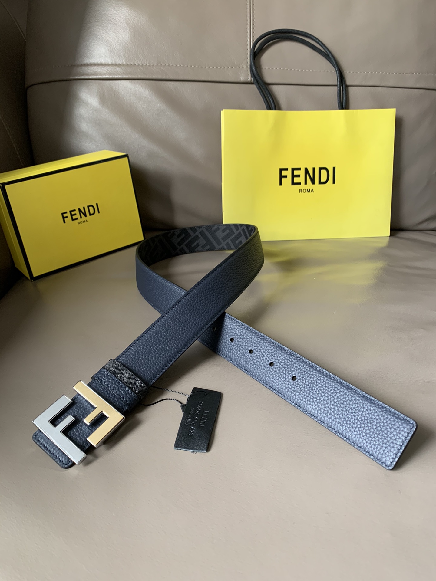 FENDI men's casual reversible belt