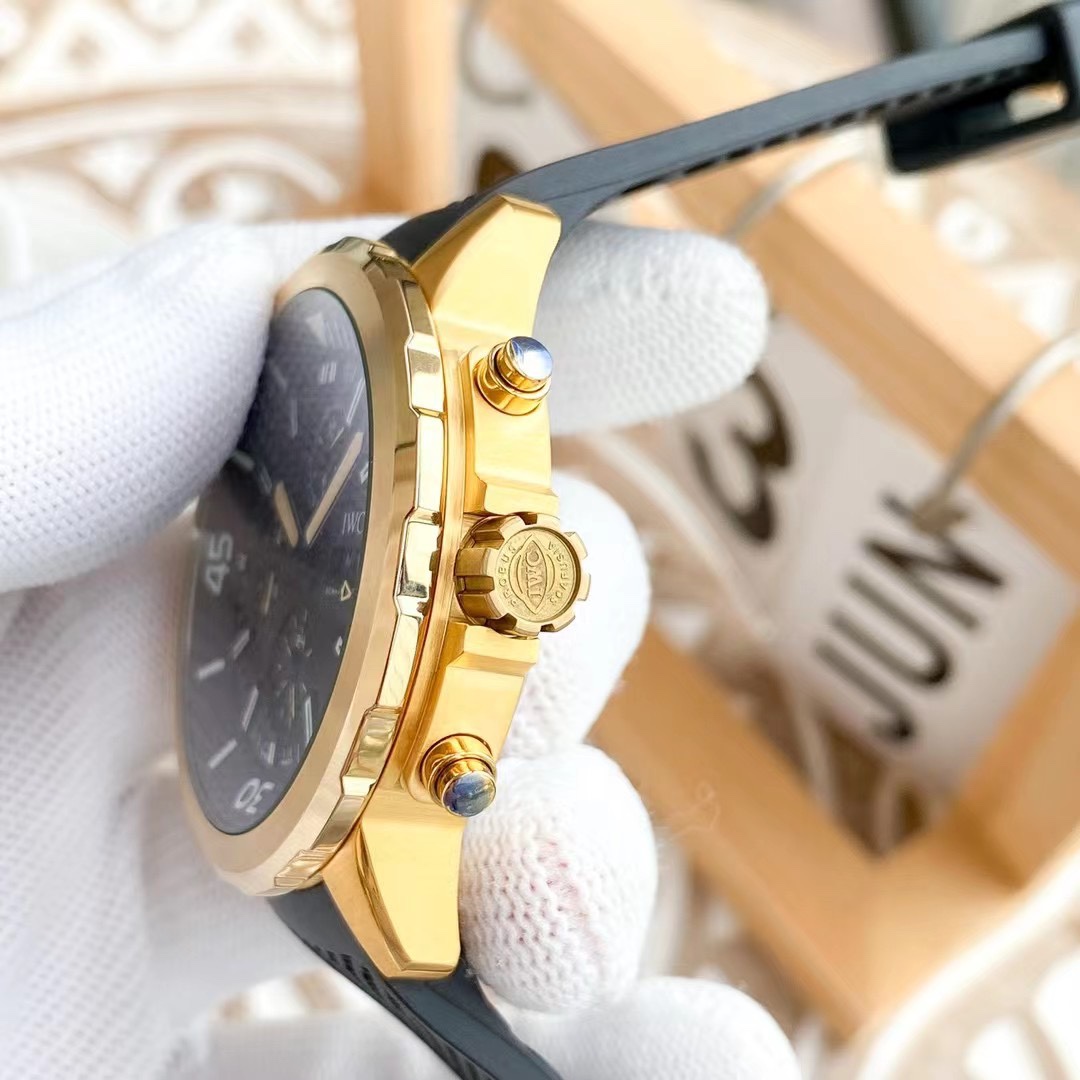 IWC- Fine men's watches, large flywheel design, exquisite skills, unique