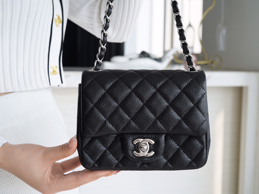 𝐂𝐇𝐀𝐍𝐄𝐋 Classic Flap France 𝐇𝐚𝐚𝐬Original Lychee Pattern🐂 Classic Flap Bag Fang Fatty🔆Black Silver🖤