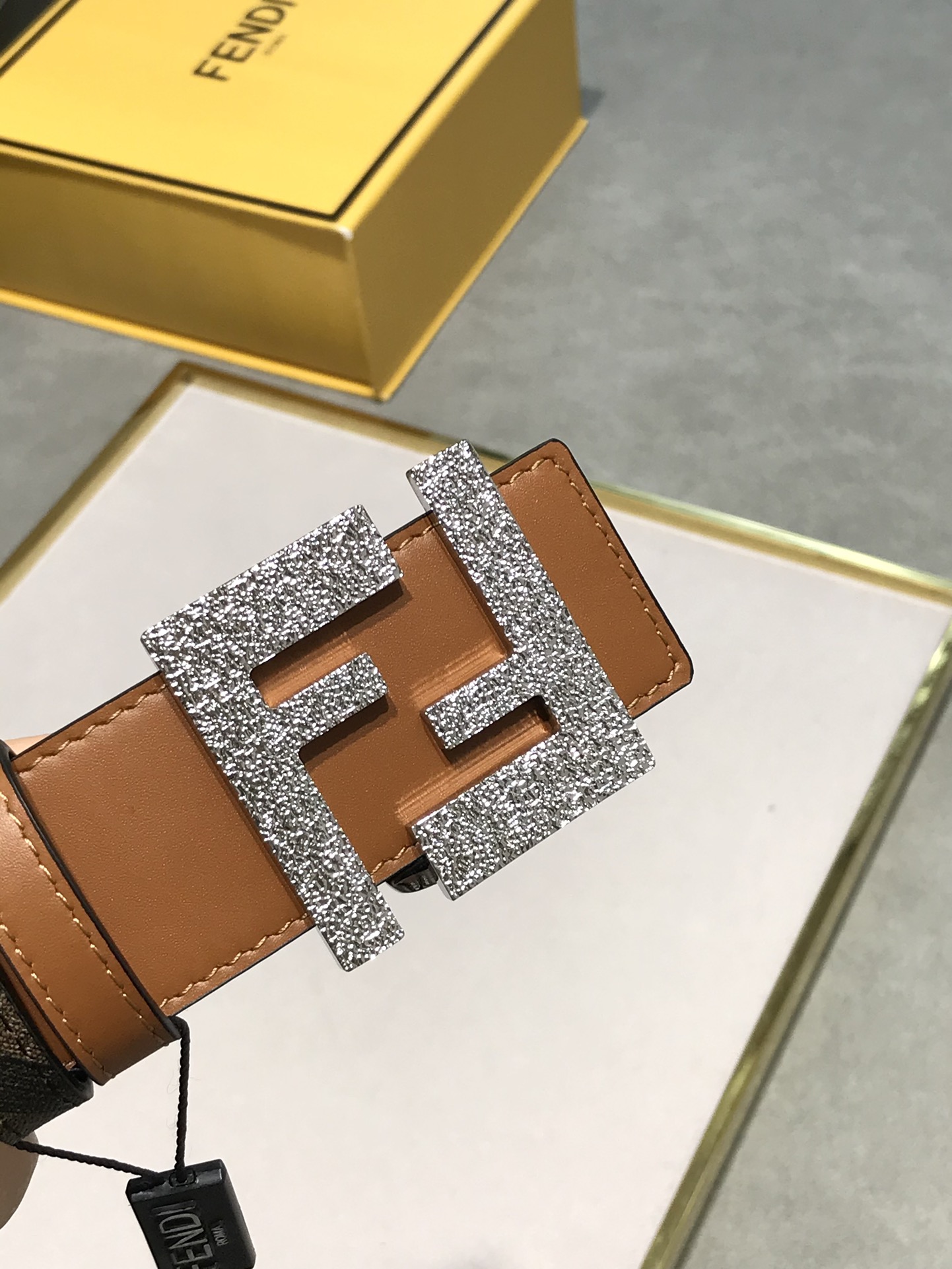FENDI original water drop pattern double color rivet buckle