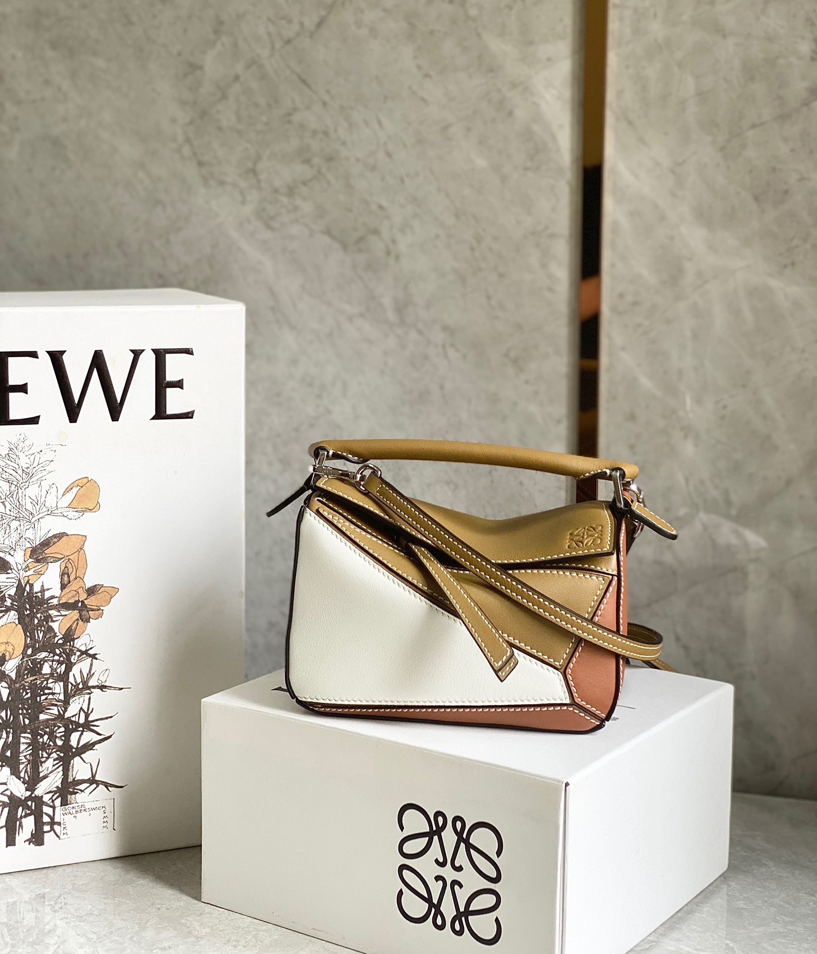 LOEWE super mini Puzzle bag