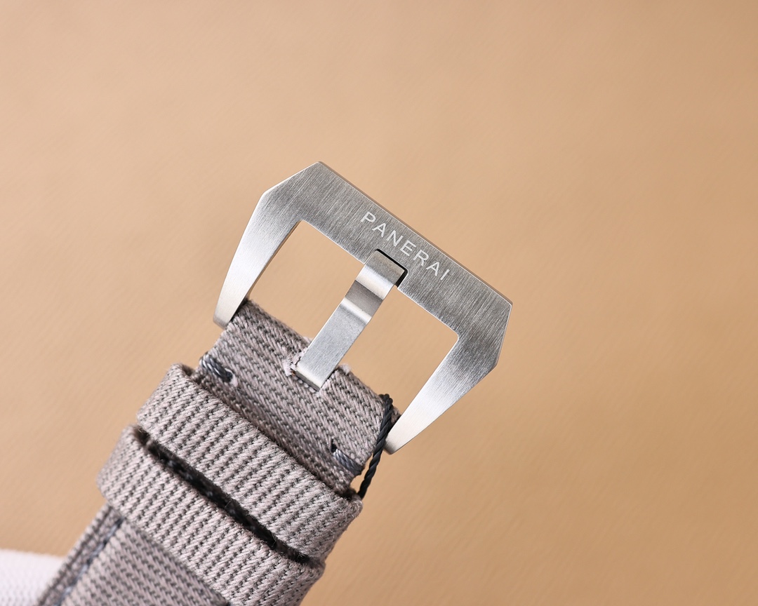 Panerai- SUBMERSIBLE Stealth Series