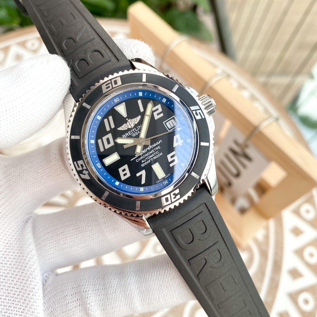 Breitling - Breitling A1736402 Superocean 316L stainless steel polished case