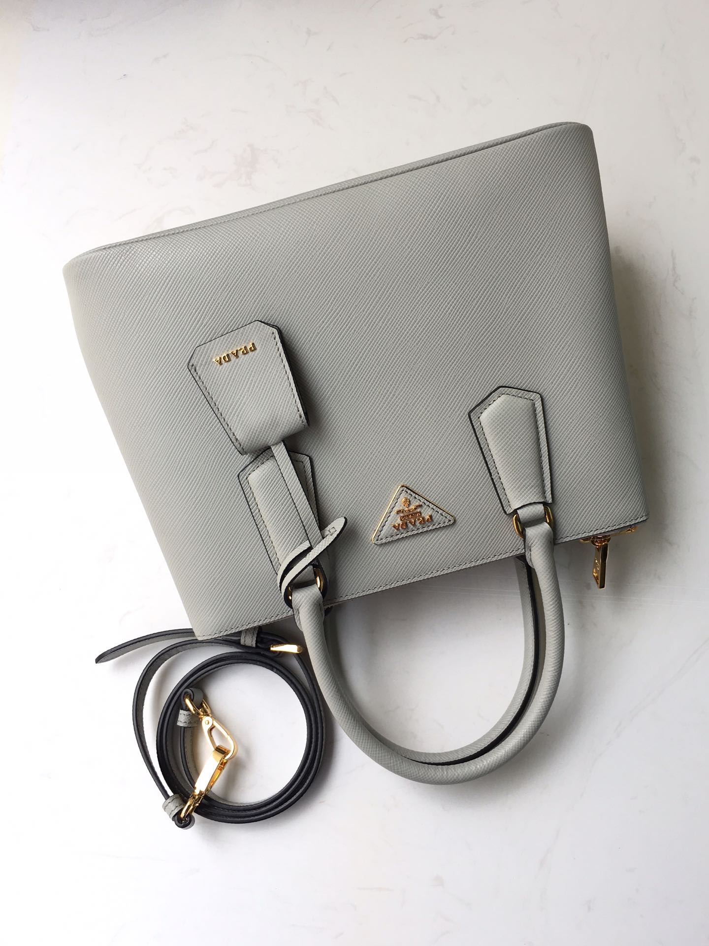 𝐏𝐑𝐀𝐃𝐀 1BA232 Handbag