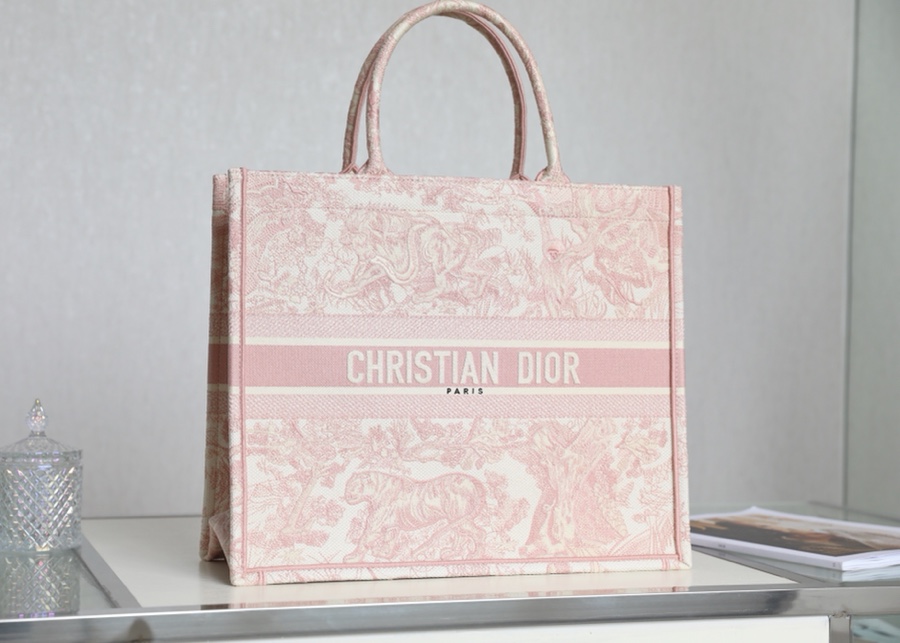 DIOR TOTE Pink Tiger