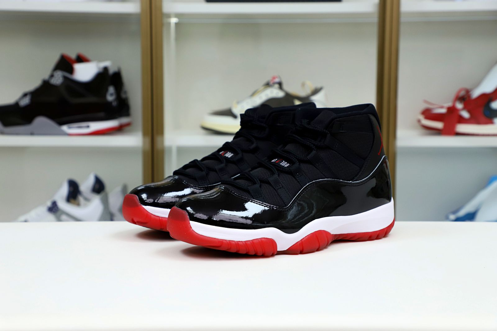 AIR JORDAN 11 RETRO BRED 2019