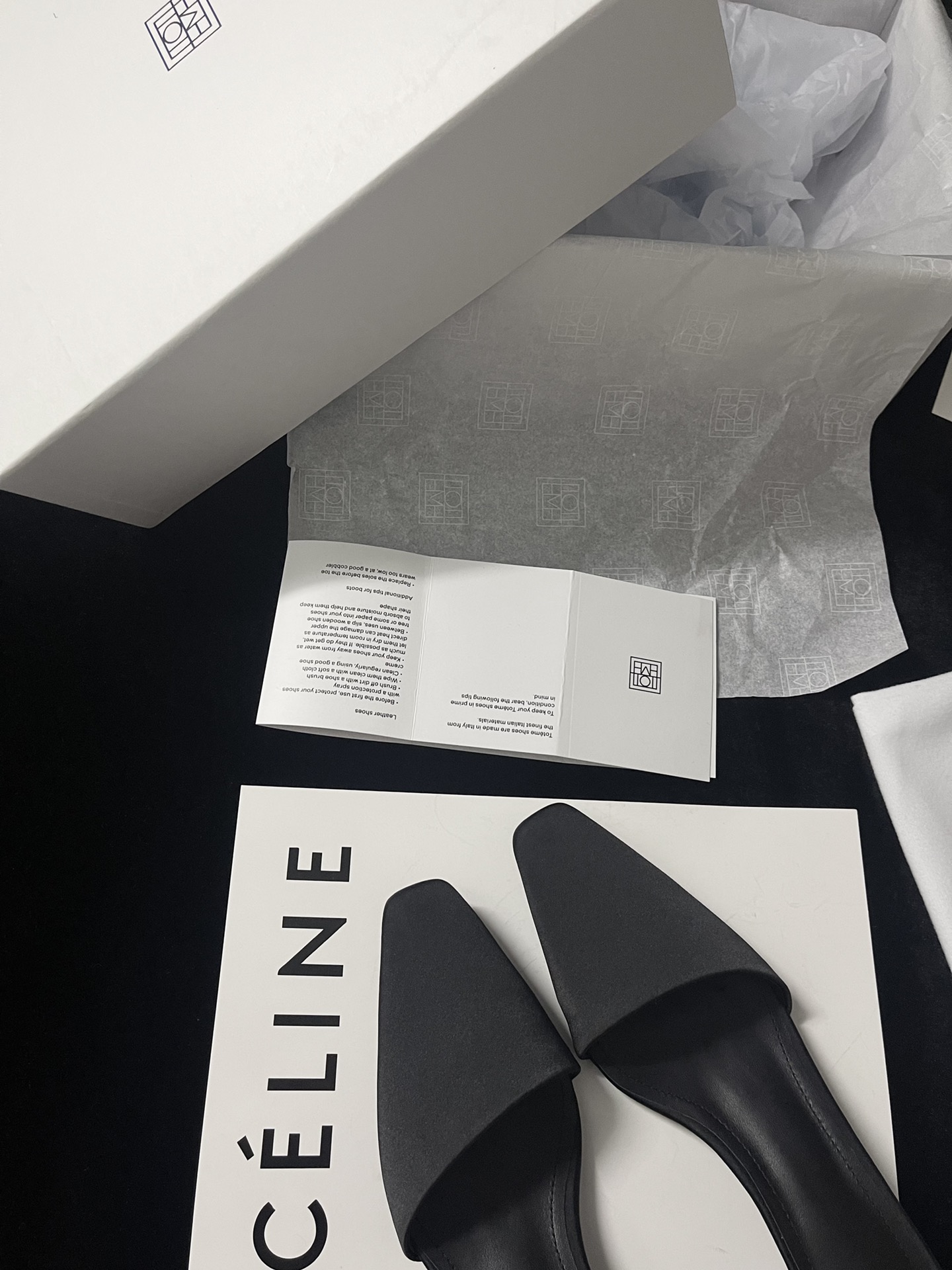 𝐓𝐨𝐭𝐞𝐦𝐞｜𝟐𝟎𝟐𝟑/𝐒𝐒 𝐧𝐞𝐰 The best-looking pearl sandals of the year ✔️ simple and elegant