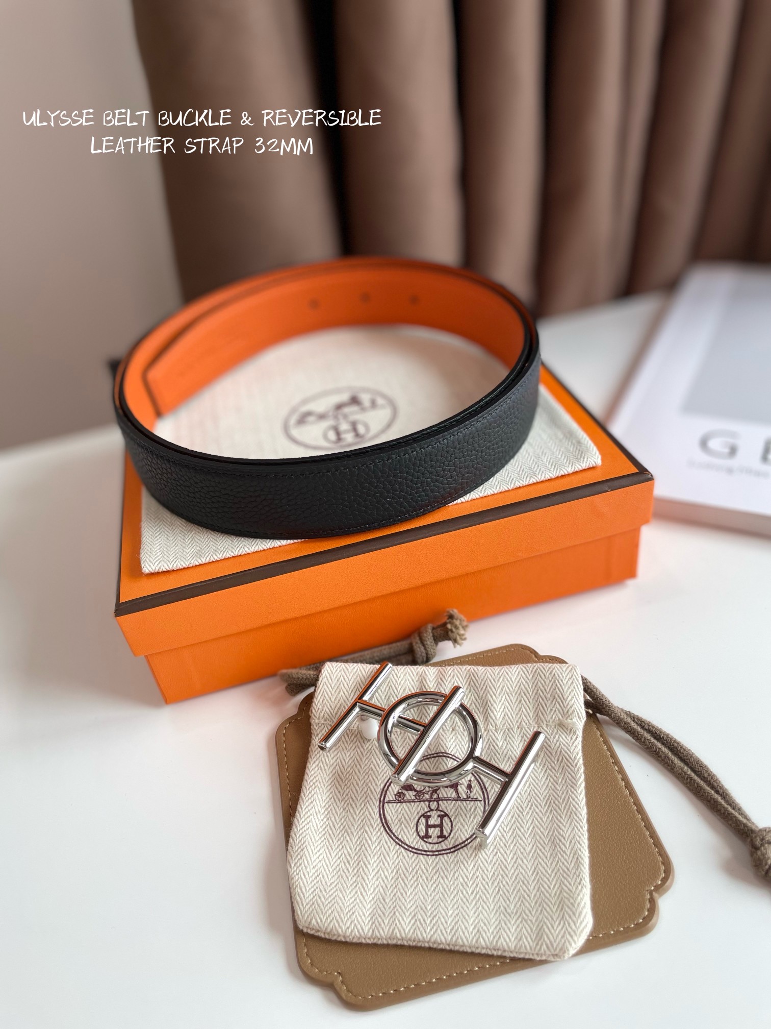 Hermes  ULYSSE BELT BUCKLE & REVERSIBLE LEATHER STRAP