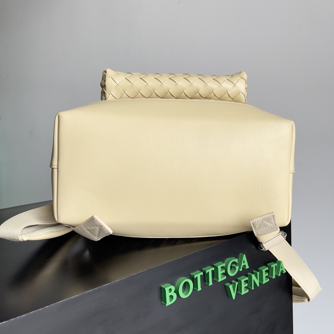 Bottega Veneta BV Woven Shoulder Bag Oatmeal #653118