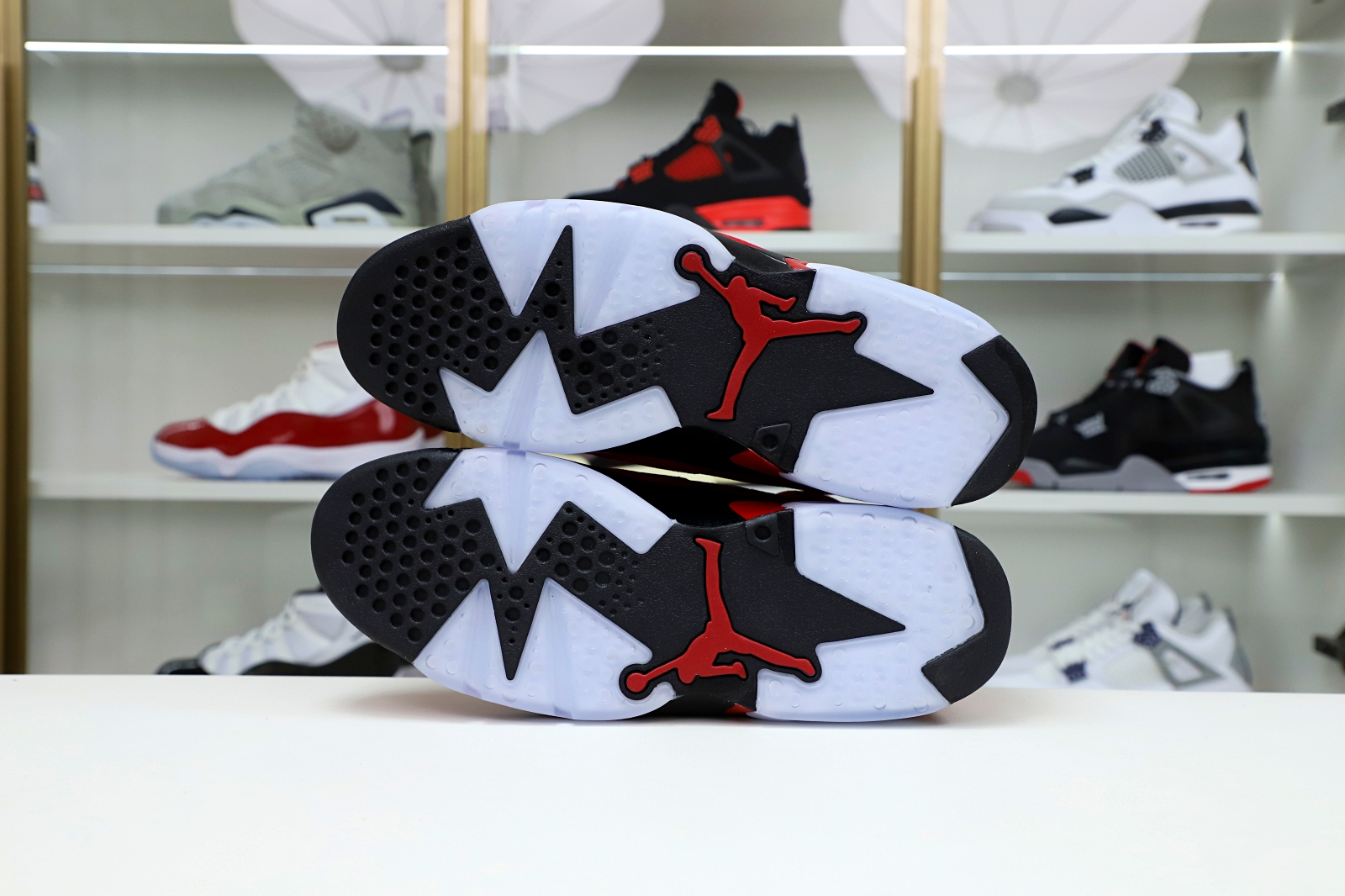 Air Jordan 6 Retro Toro