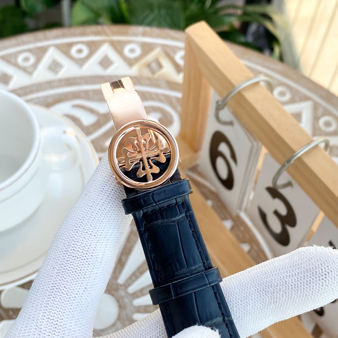 IWC- Fine men's watches, large flywheel design, exquisite skills, unique