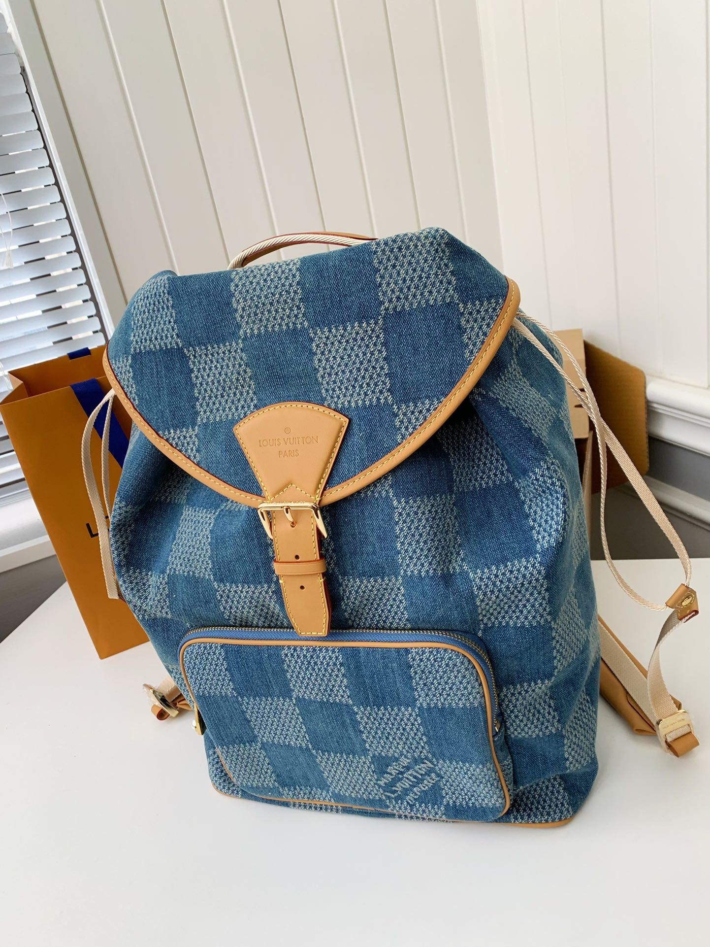 Louis Vuitton Montsouris backpack M40708 Size：32*40*19cm
