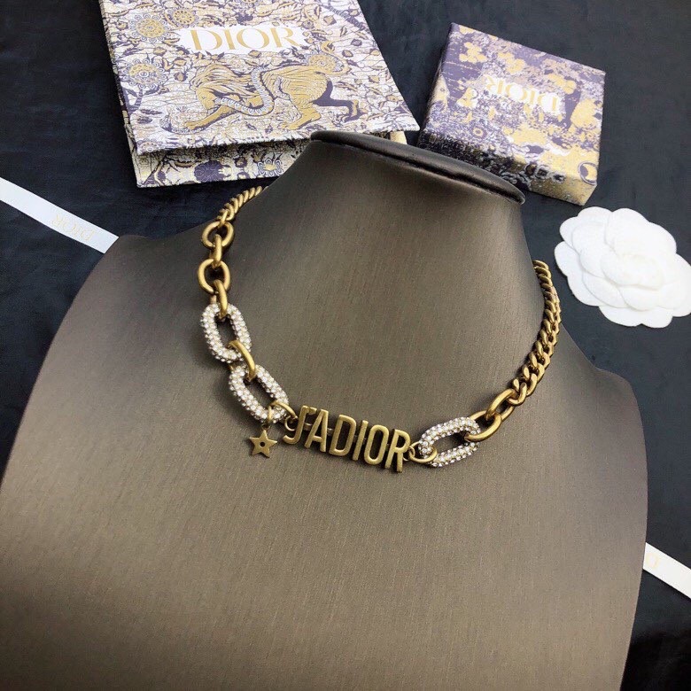 Dior necklace
