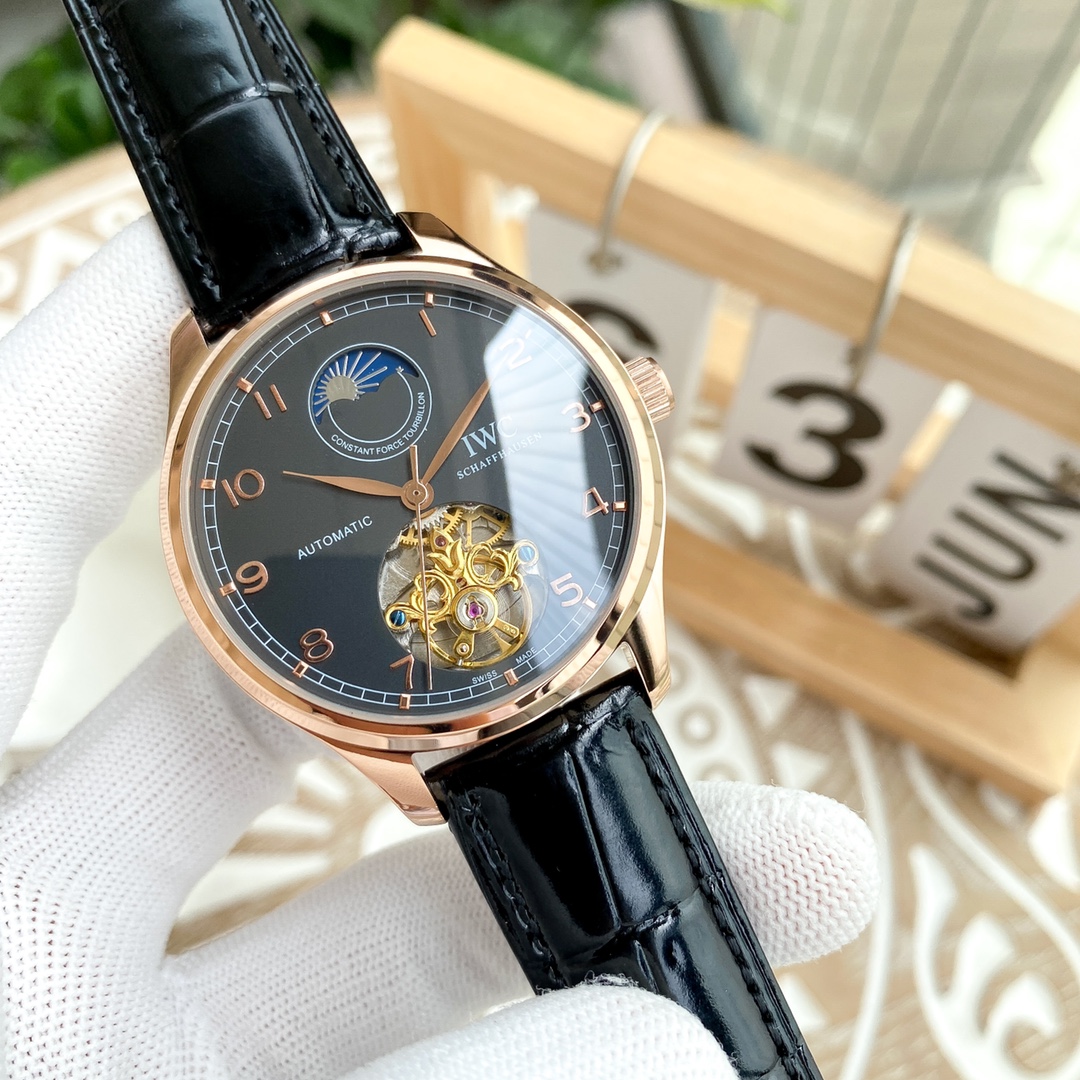 IWC- Fine men's watches Fully automatic mechanical movement, top 316 steel case and strap