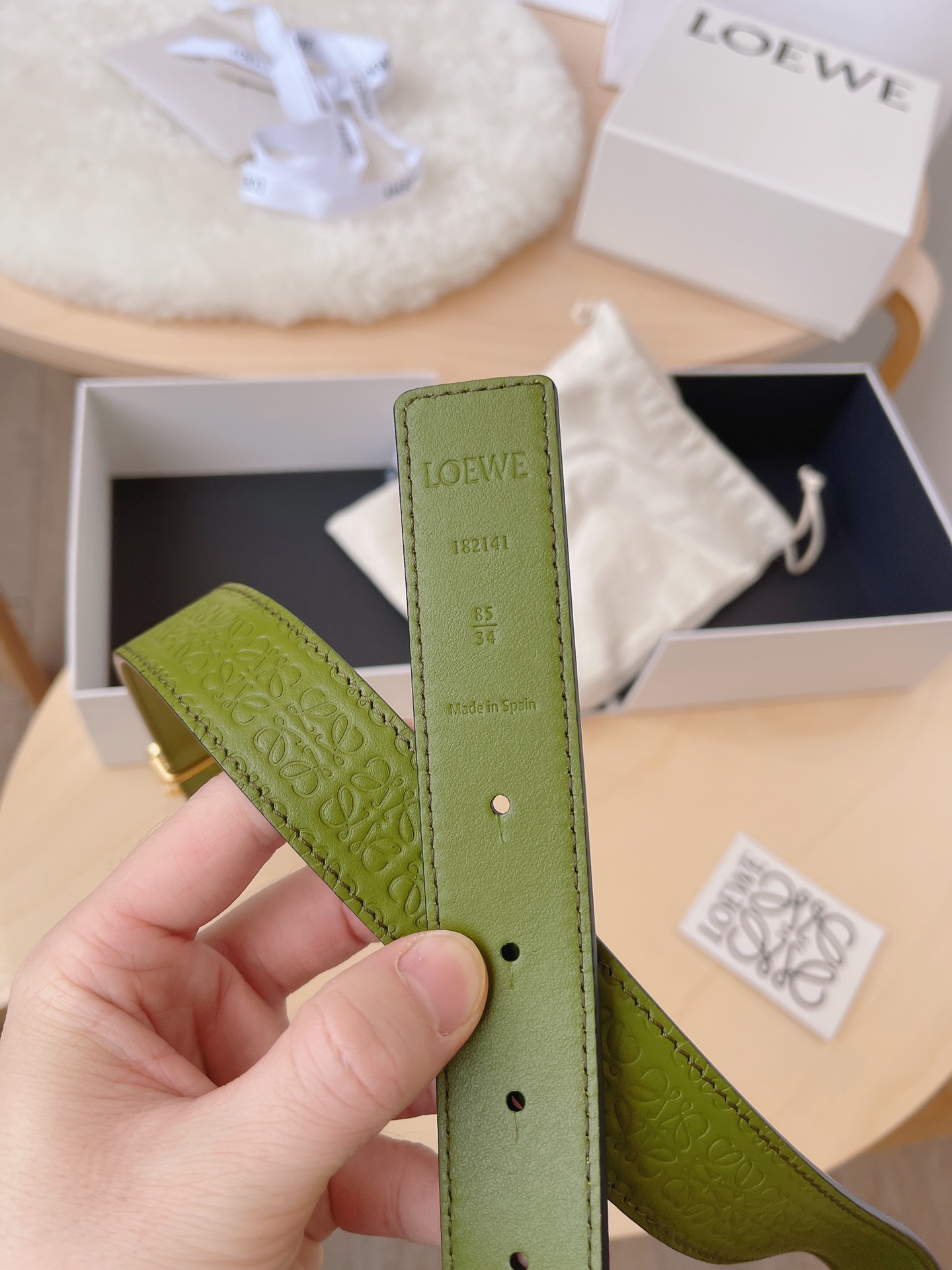 LOEVE reversible belt