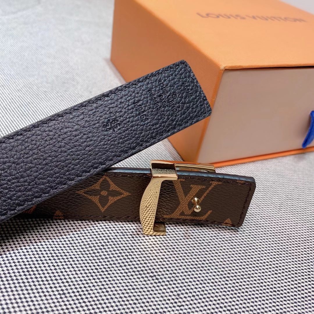 LOUIS VUITTO Initiales 30mm reversible belt
