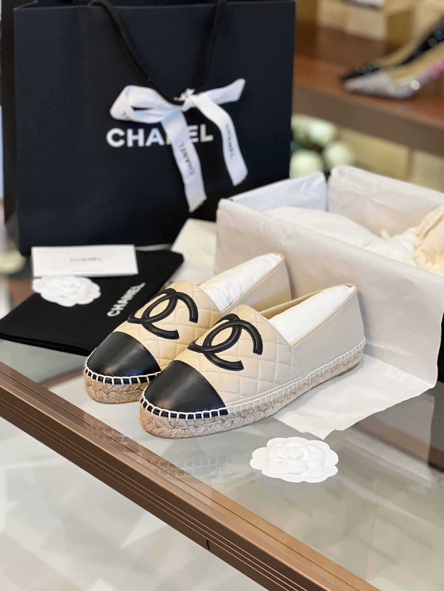 CHANEL fisherman shoes Chanel classic version of the original injection of rubber translucent rubber original color hemp sole
