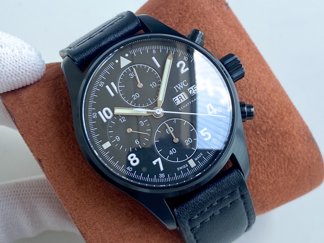 IWC- Pilot's Watch Chronograph Tribute 