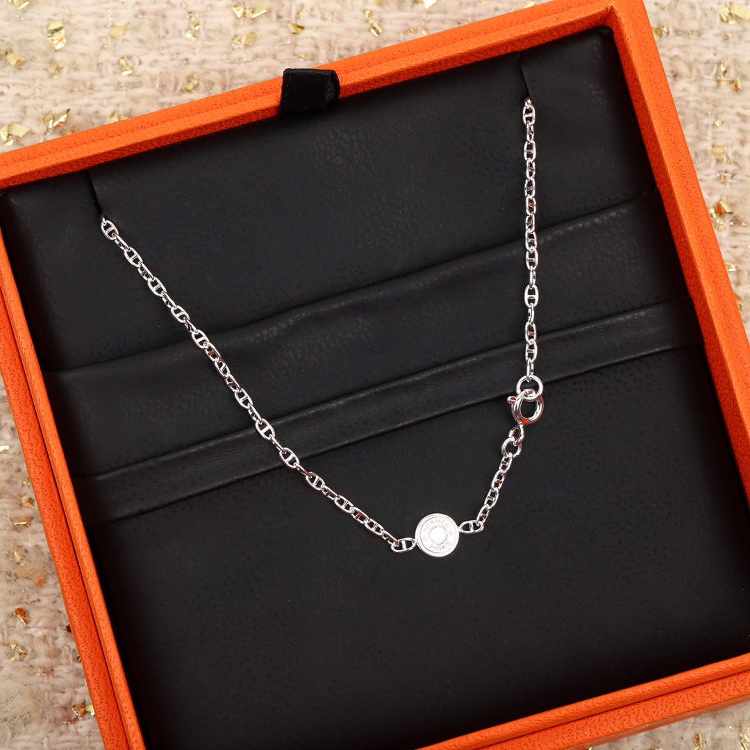 Hermes necklace