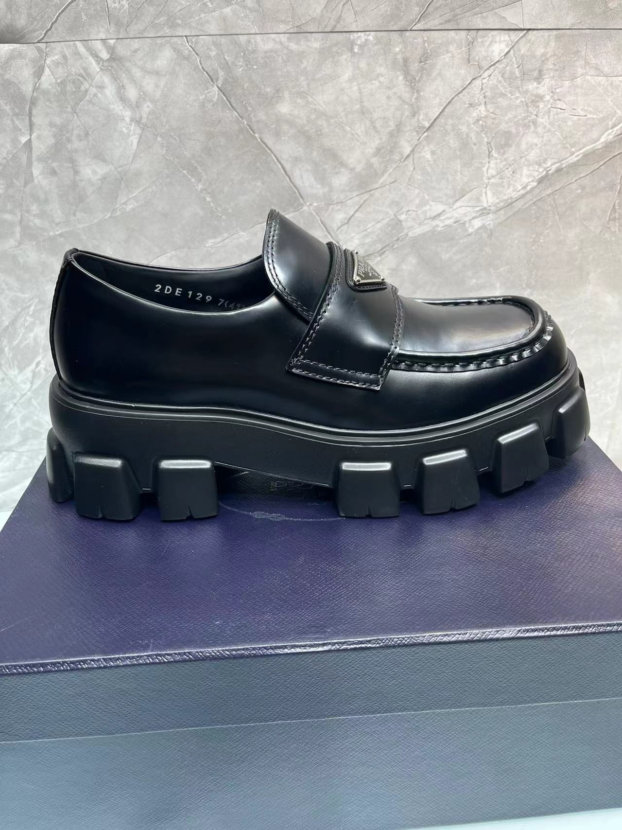 Prada Carrefour‘s shoes
