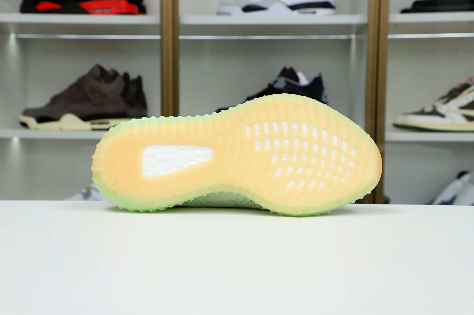 YEEZY BOOST 350 V2 HYPERSPACE