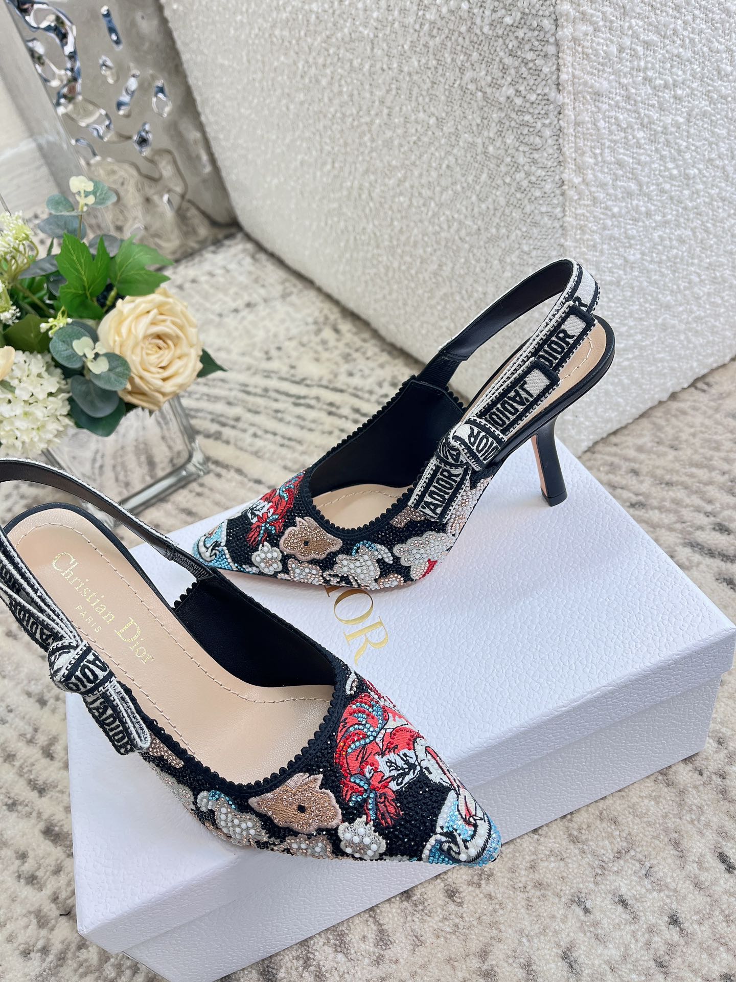 𝐉'𝐀𝐝𝐢𝐨𝐫 ｜𝟐𝟎𝟐𝟑𝐒𝐒/𝐧𝐞𝐰 Printed embroidered high heels