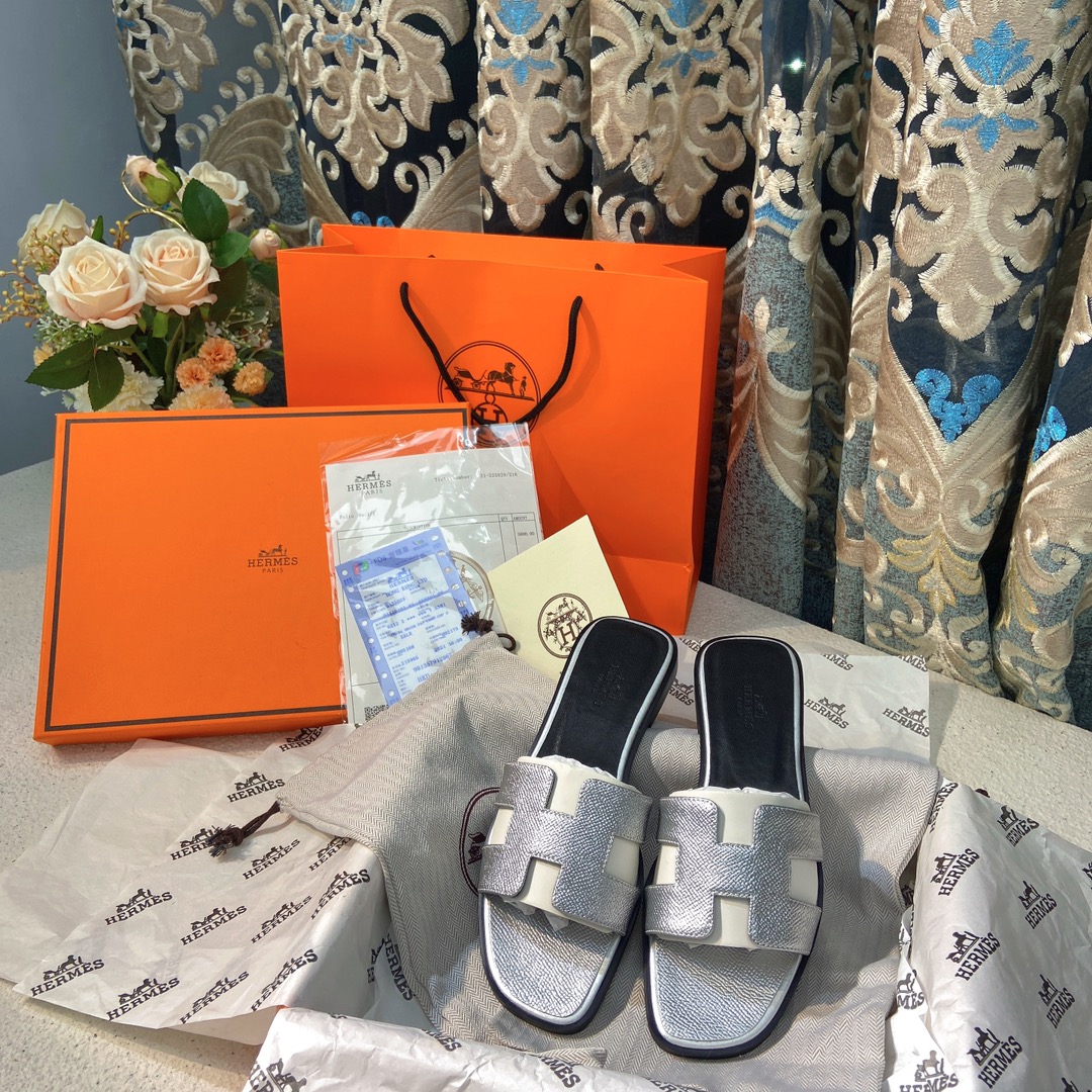 Hermes slippers