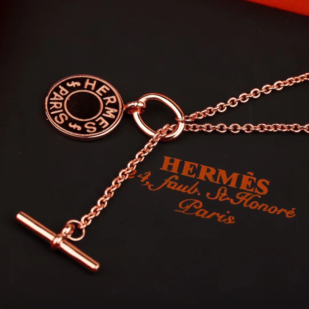 Hermes necklace