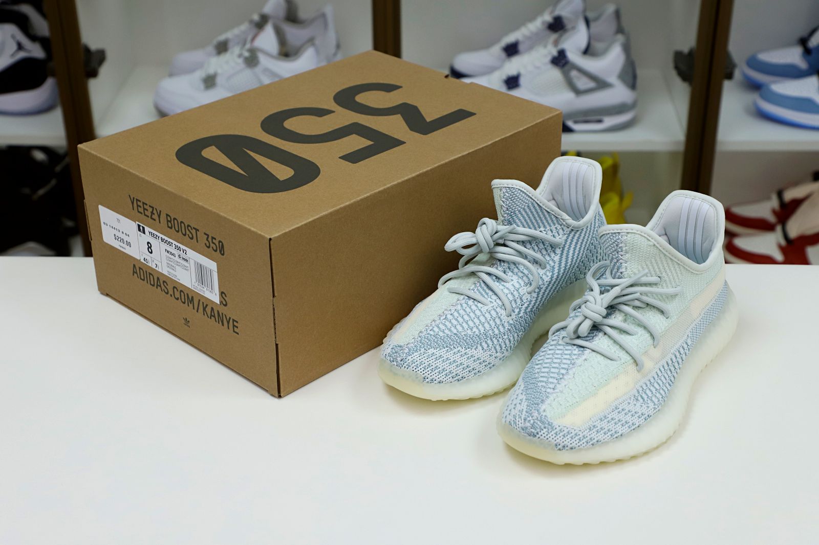 YEEZY BOOST 350 V2 CLOUD WHITE NON-REFLECTIVE