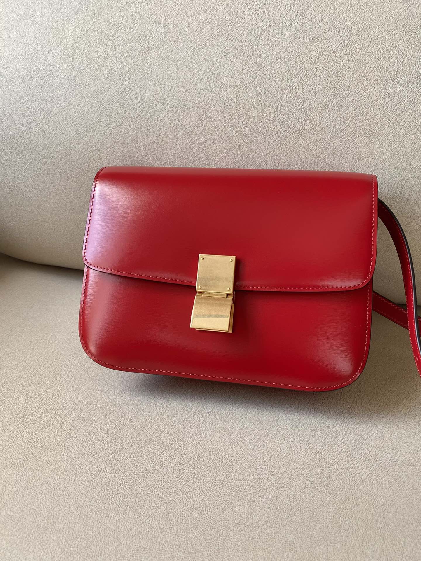 𝐂𝐞𝐥𝐢𝐧𝐞 CLASSIC