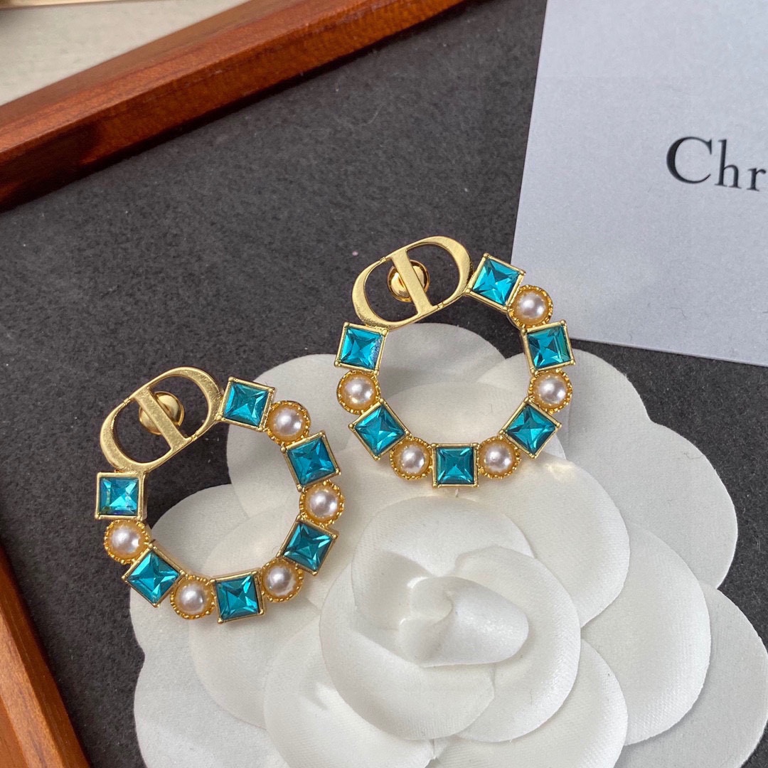 Dior Pearl Stud Earrings