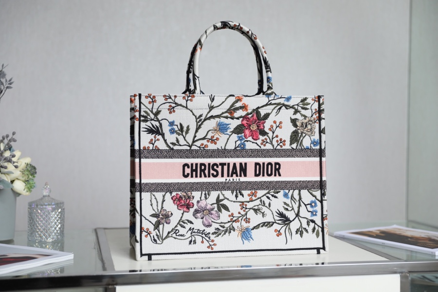 DIOR TOTE Moonflower