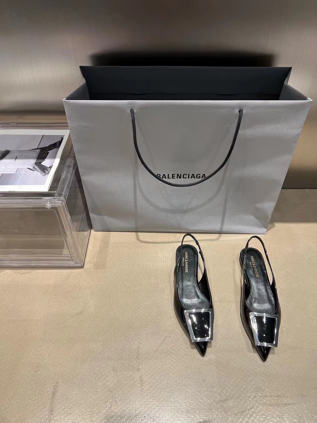 𝙎𝙖𝙞𝙣𝙩 𝙇𝙖𝙪𝙧𝙚𝙣𝙩 | 𝟐𝟎𝟐𝟐/𝐒𝐒 𝐧𝐞𝐰 YSL｜22 fall and winter show models flat single shoes