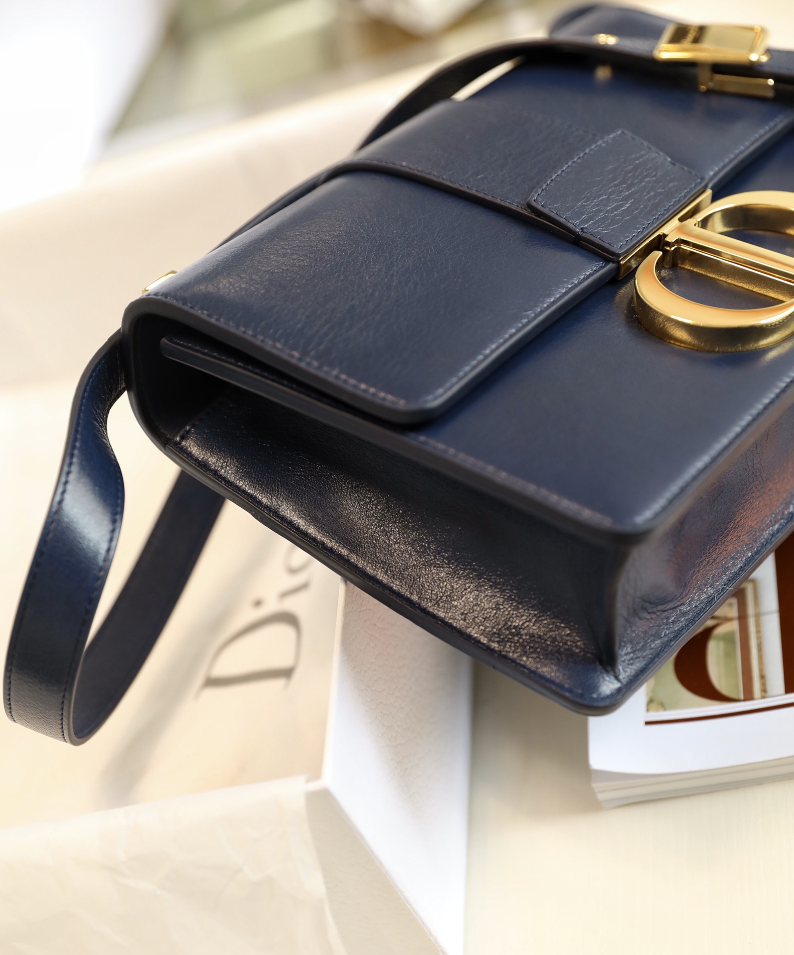 Montaigne oil-waxed sheepskin navy blue