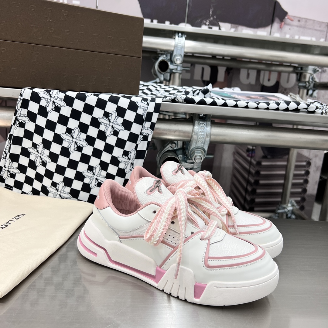 𝐓𝐇𝐄 𝐋𝐀𝐒𝐓 𝐑𝐄𝐃𝐄𝐌𝐏𝐓𝐈𝐎𝐍 ｜𝟐𝟎𝟐𝟐/𝐒𝐒 𝐧𝐞𝐰 Couple comic sense series Couple color blocking sports casual shoes