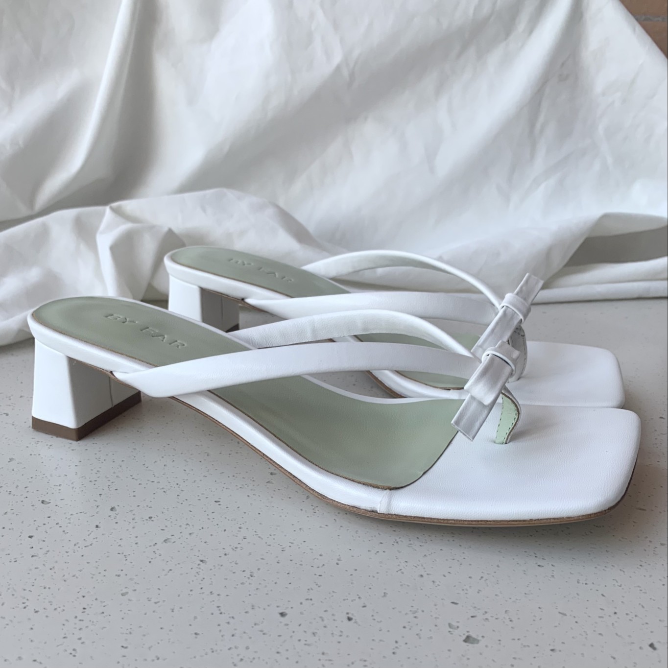 BY FAR | 𝟐𝟎𝟐𝟏/𝐒𝐒 𝐧𝐞𝐰 BY FAR21 spring and summer square-toed flip flops A series of super summer colors