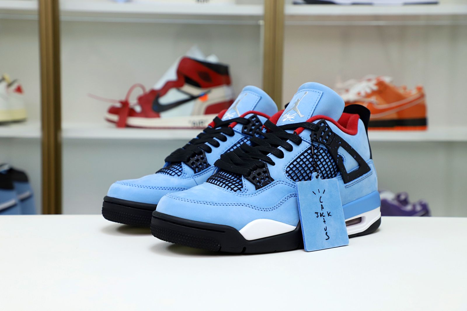 TRAVIS SCOTT X AIR JORDAN 4 RETRO CACTUS JACK FRIENDS & FAMILY