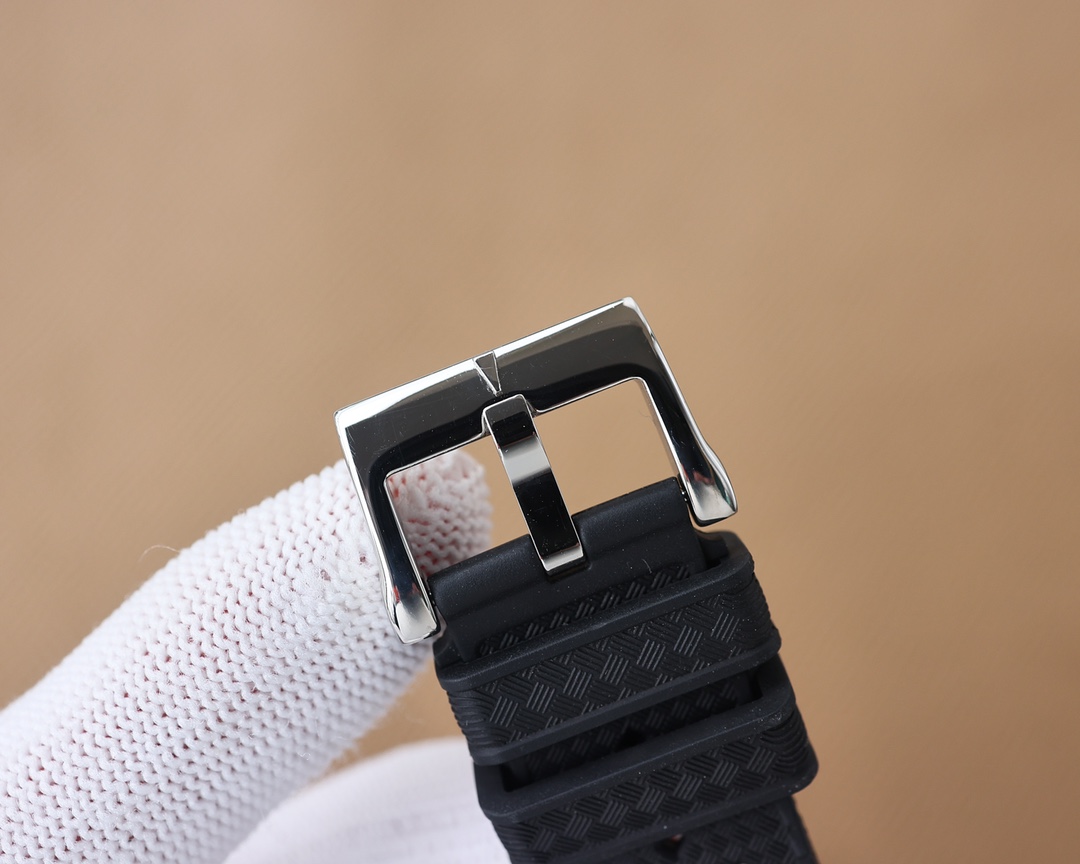 Blancpain Fifty Fathoms [Barracuda] with Calibre 9015 to Cal-1151 Accurate timekeeping