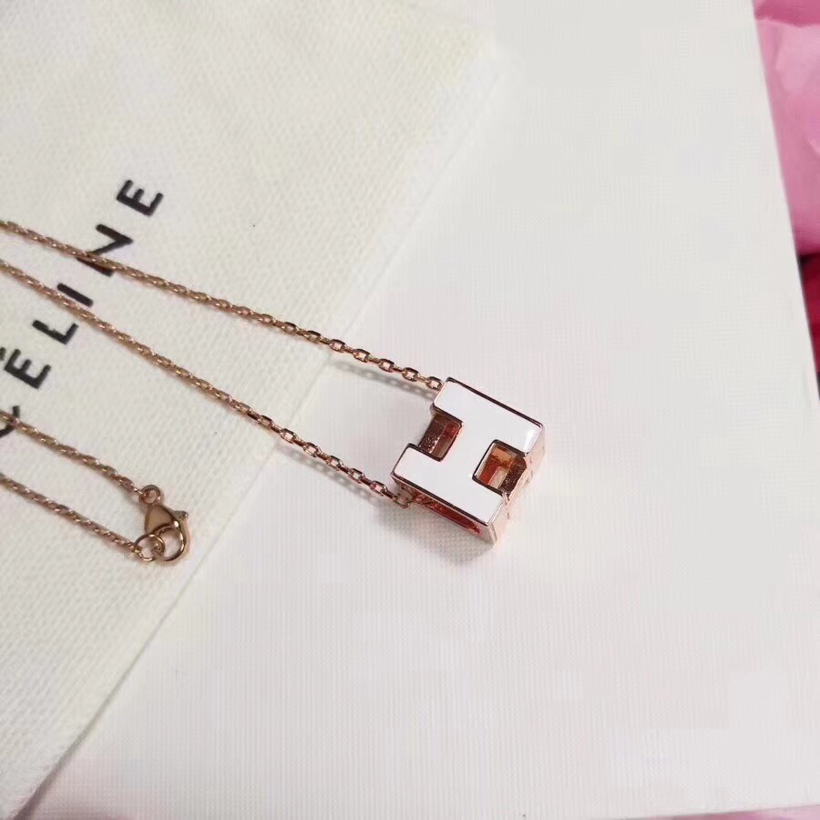 Hermes necklace