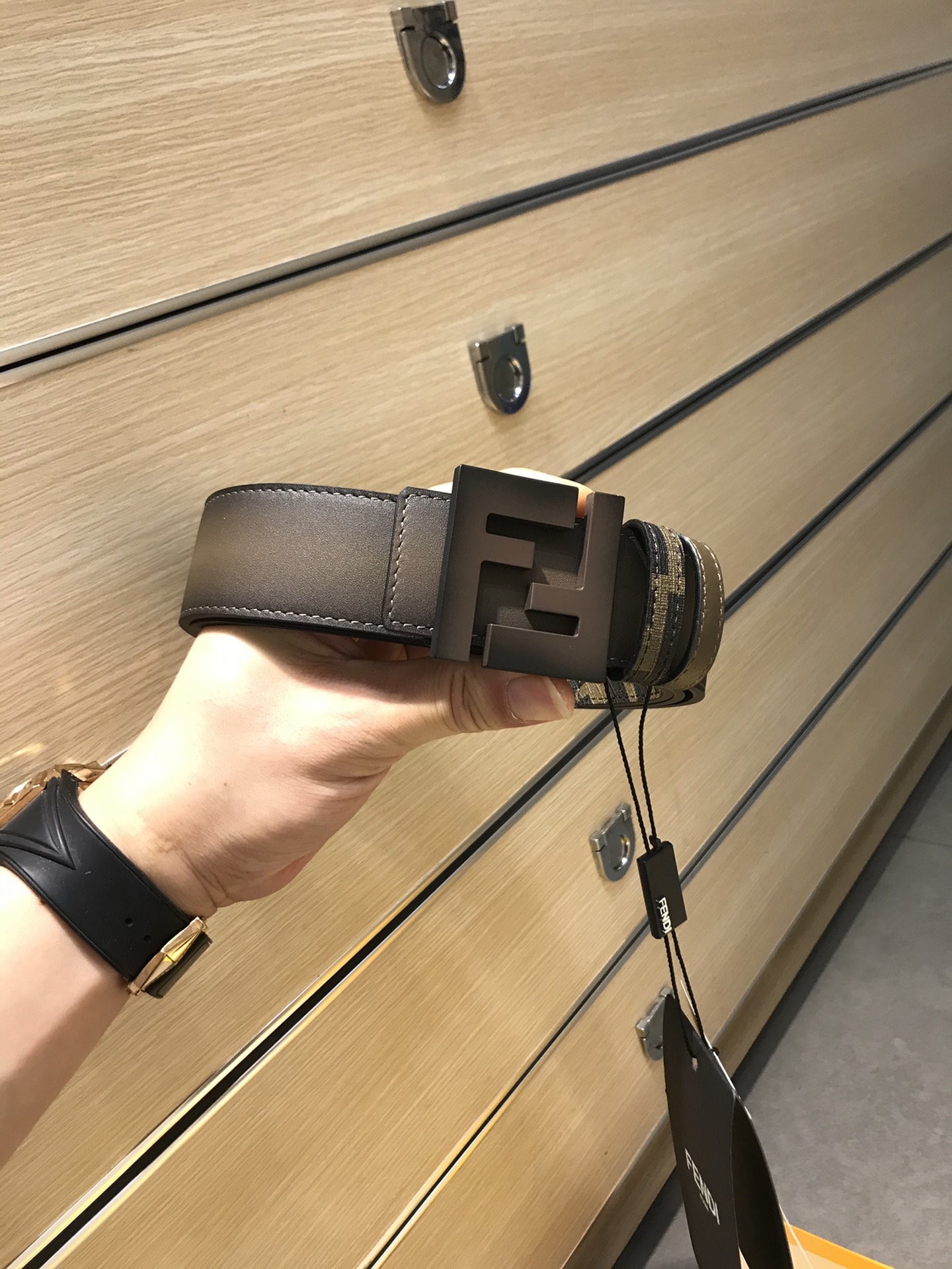 FENDI original rivet buckle