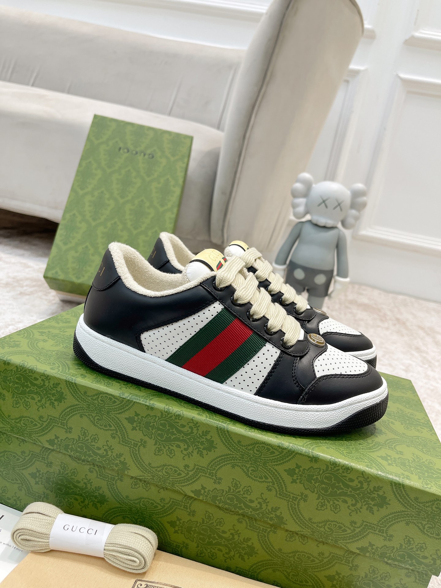 Gucci new upgraded small dirty shoes couple models