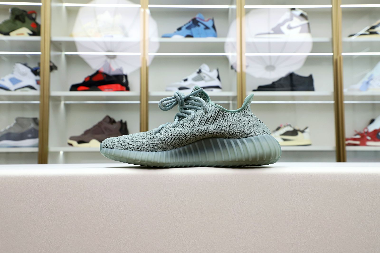 Yeezy boost 350 V2 Salt Core Black Salt