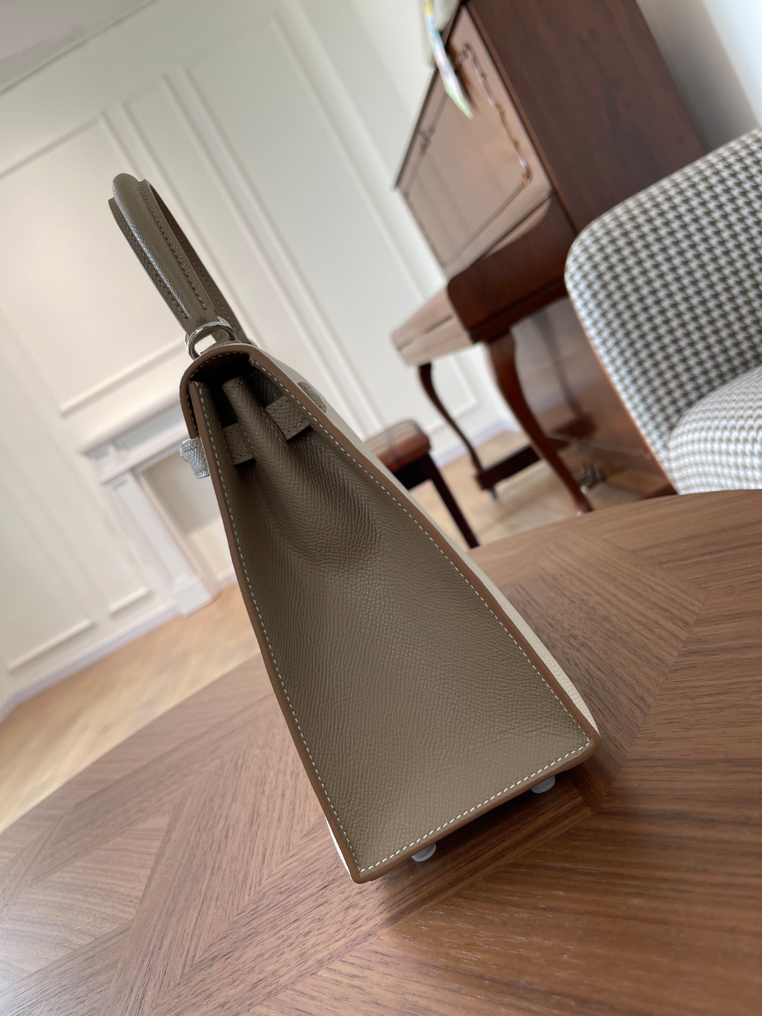 Kelly25 milkshake white dove gray epsom leather silver buckle