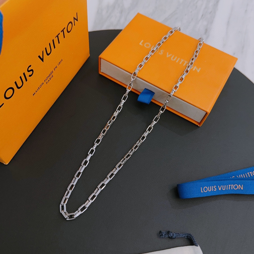 Louis Vuitton Rockabilly punk thai silver vintage silver necklace for couples with 60cm adjustable length
