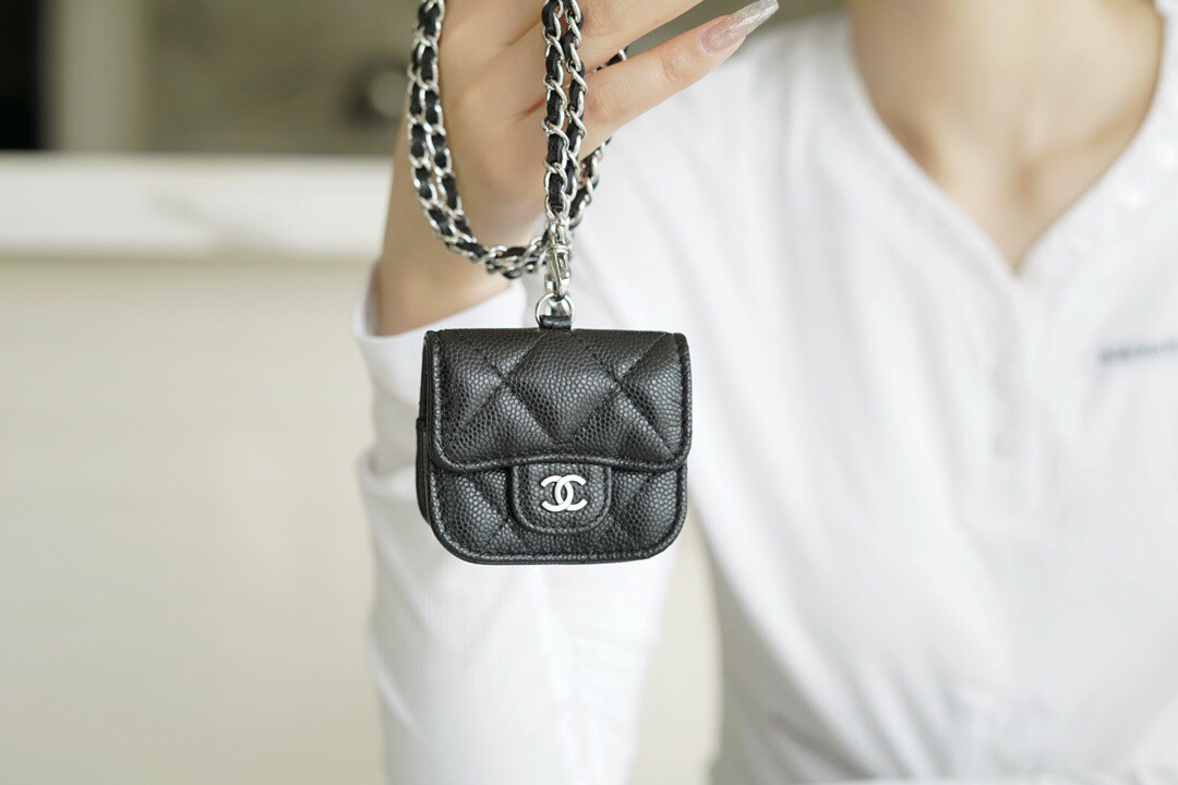 𝗖𝗛𝗔𝗘𝗡𝗟✦2021 new 𝐴𝑖𝑟𝑃𝑜𝑑𝑠 𝑃𝑟𝑜 headphone bag🐾