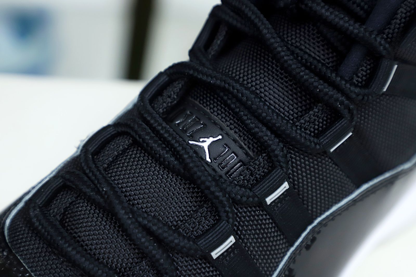 AIR JORDAN 11 RETRO JUBILEE / 25TH