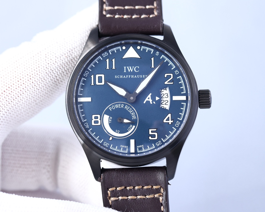 IWC- The line staff series lW5127537 movement automatic mechanical Swiss machine 2824 316 stainless steel