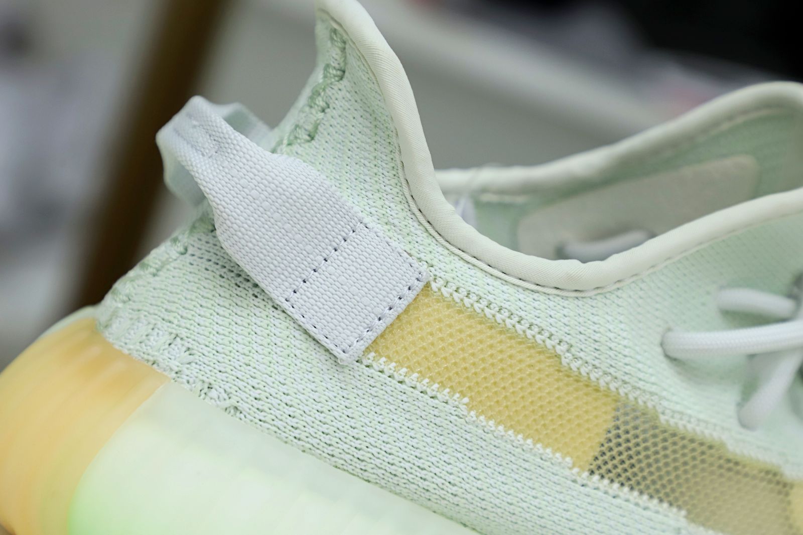 YEEZY BOOST 350 V2 HYPERSPACE